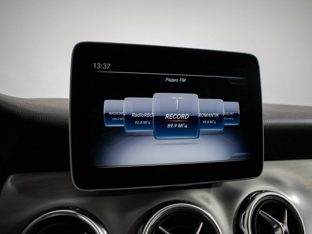 Mercedes-Benz GLA с пробегом — 2019 год. Фото: #14