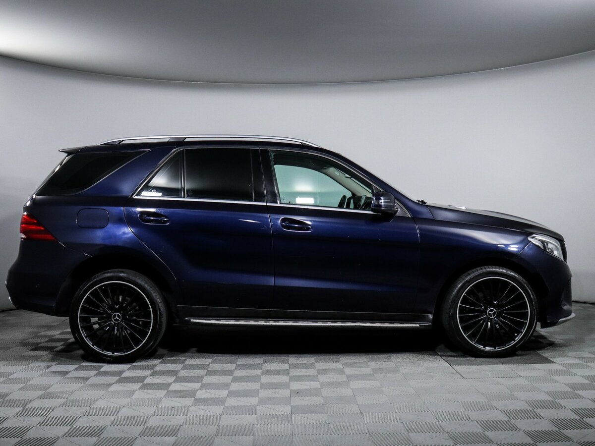 Mercedes-Benz GLE с пробегом — 2016 год. Фото: #3