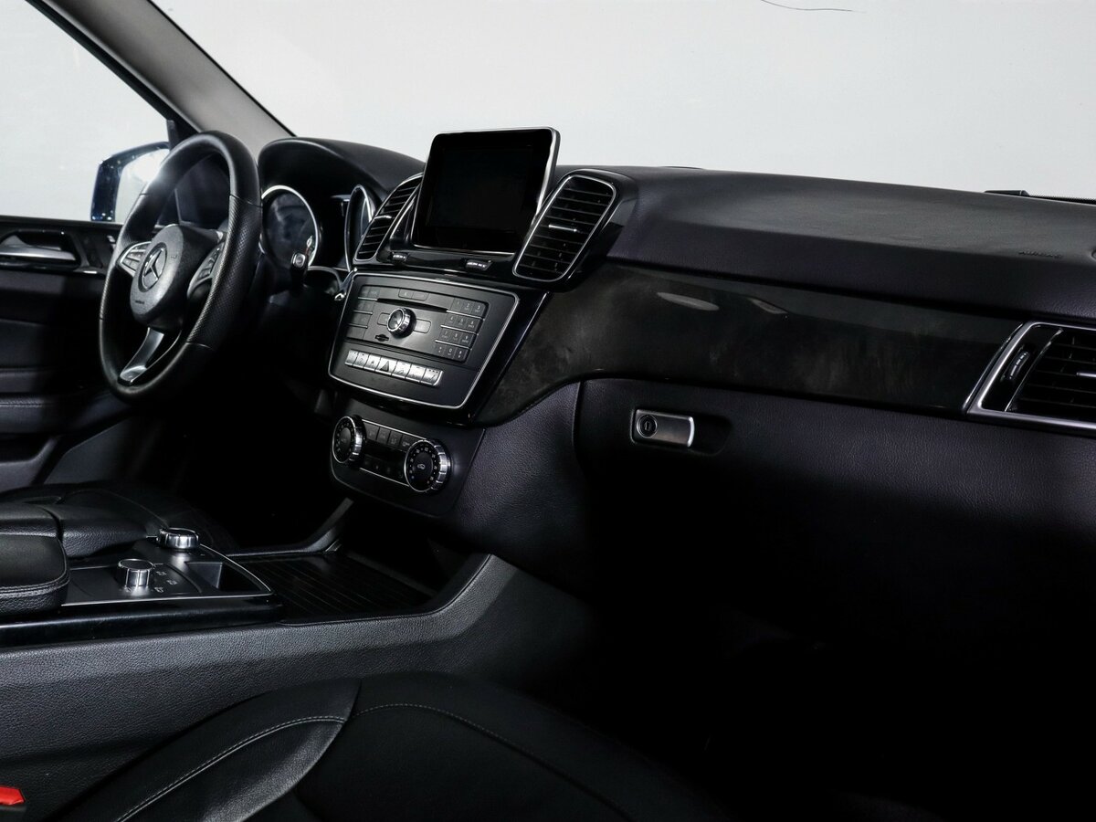 Mercedes-Benz GLE с пробегом — 2016 год. Фото: #8