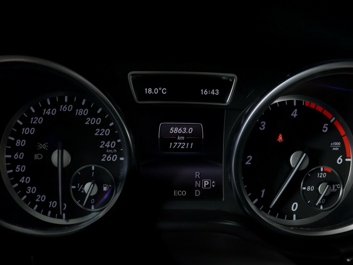 Mercedes-Benz GL-Класс с пробегом — 2013 год. Фото: #8