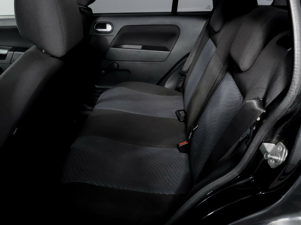 Ford Fusion с пробегом — 2006 год. Фото: #7