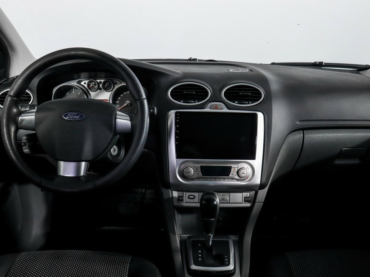 Ford Focus с пробегом — 2010 год. Фото: #8