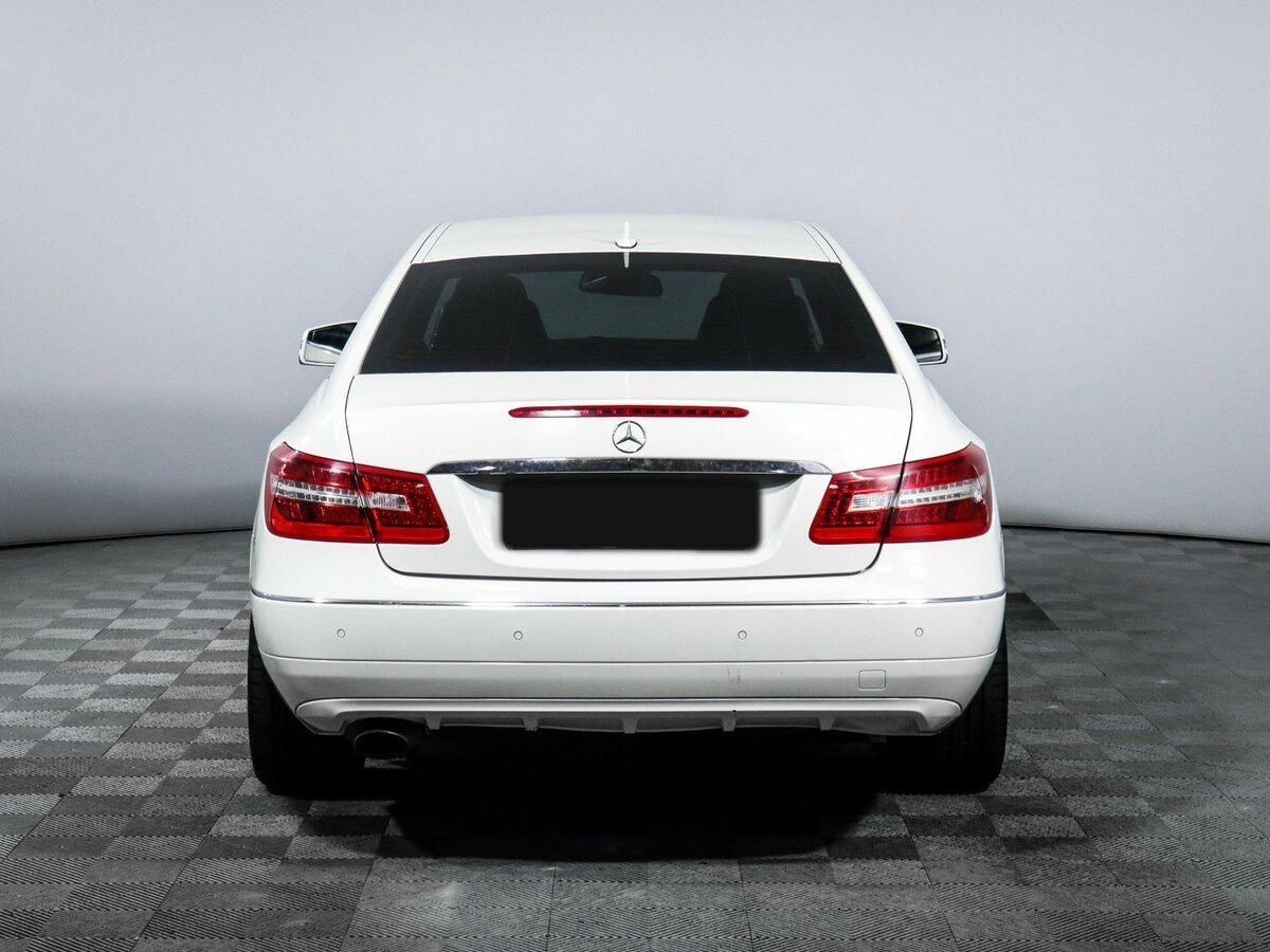 Mercedes-Benz E-Класс с пробегом — 2010 год. Фото: #4