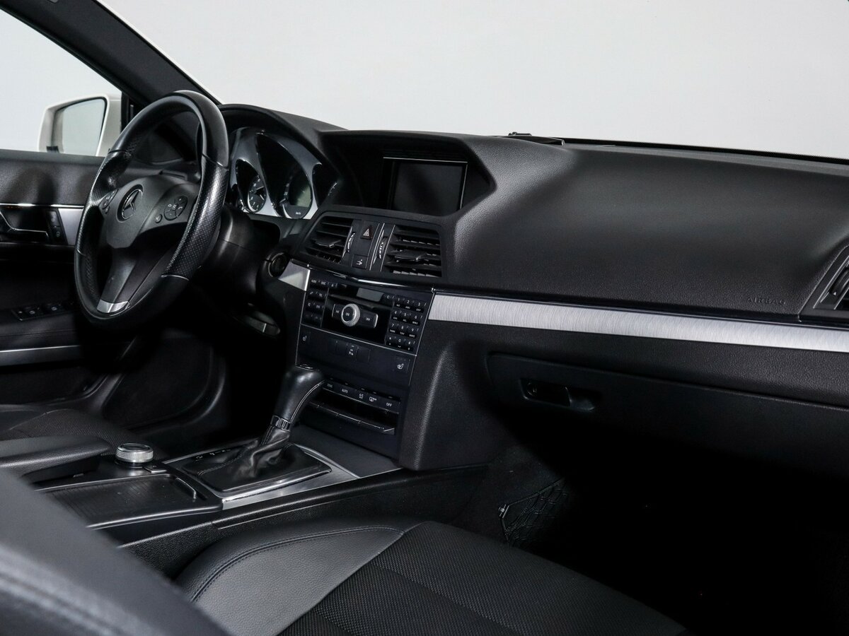 Mercedes-Benz E-Класс с пробегом — 2010 год. Фото: #6