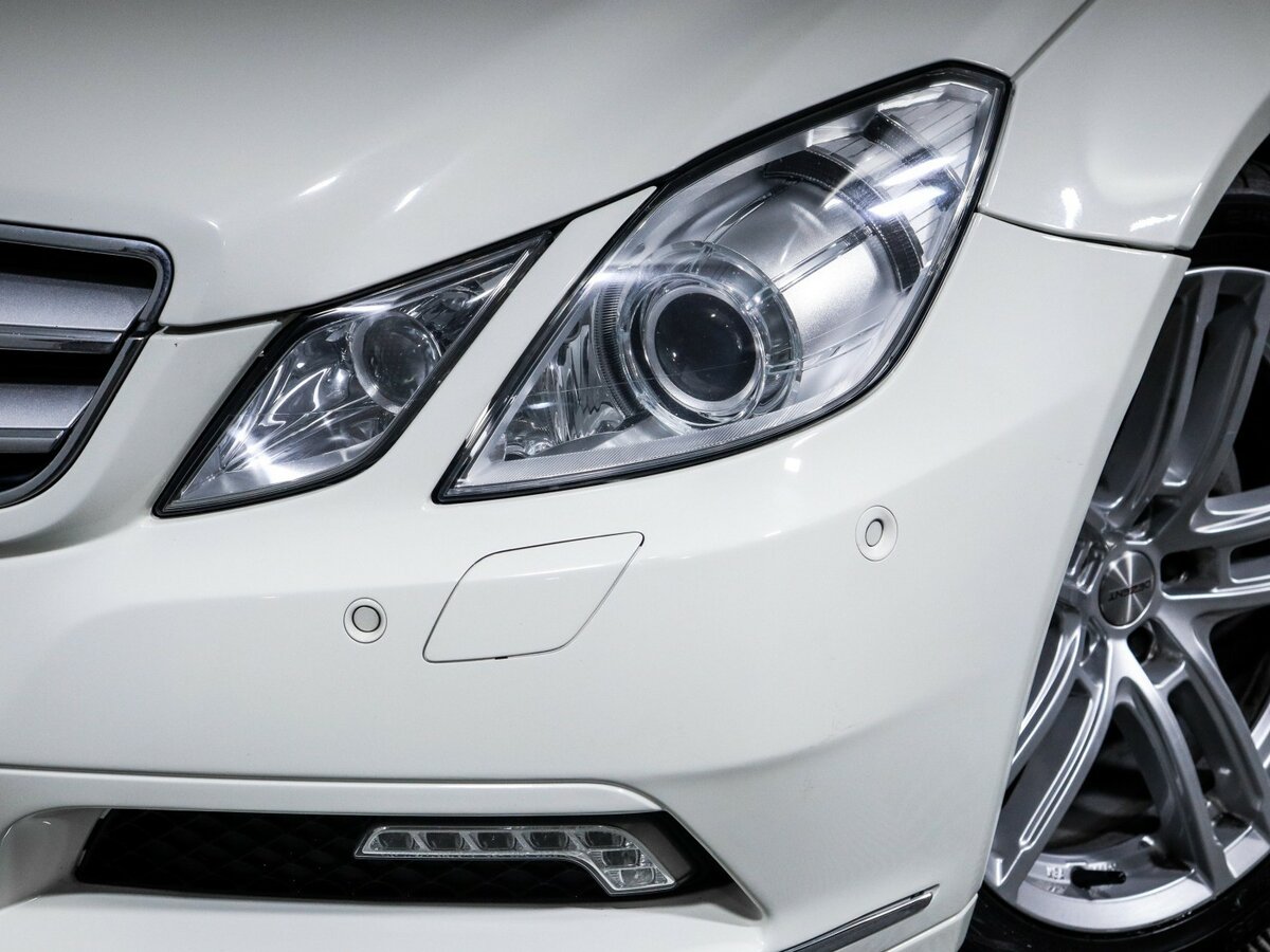 Mercedes-Benz E-Класс с пробегом — 2010 год. Фото: #12