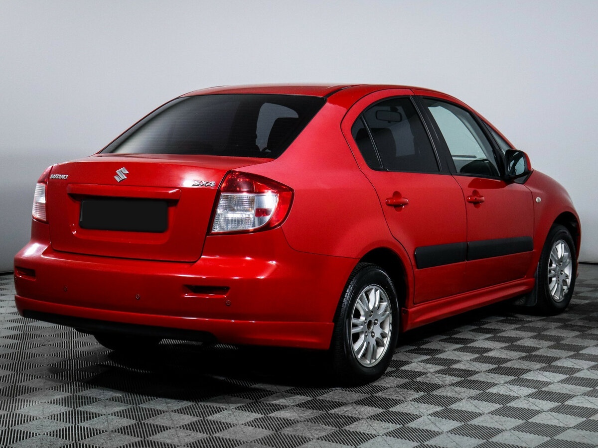 Suzuki SX4 с пробегом — 2010 год. Фото: #3