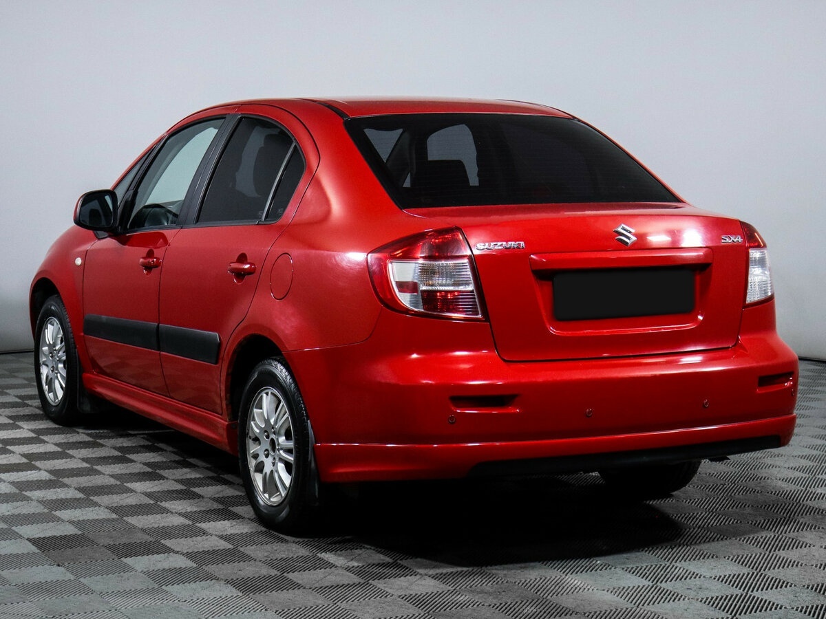 Suzuki SX4 с пробегом — 2010 год. Фото: #5
