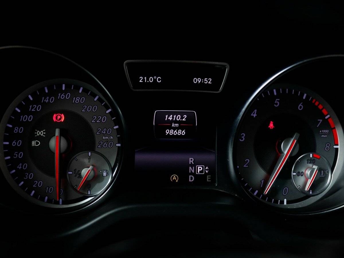 Mercedes-Benz GLA с пробегом — 2015 год. Фото: #8