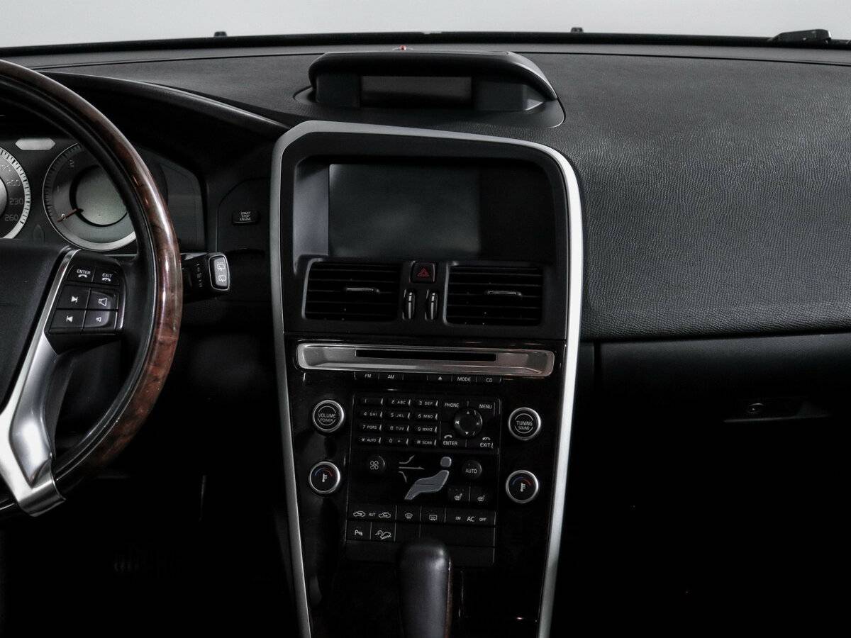 Volvo XC60 с пробегом — 2010 год. Фото: #10