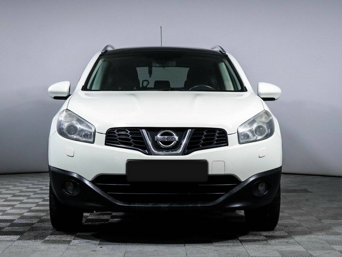 Nissan Qashqai+2 с пробегом — 2010 год. Фото: #2