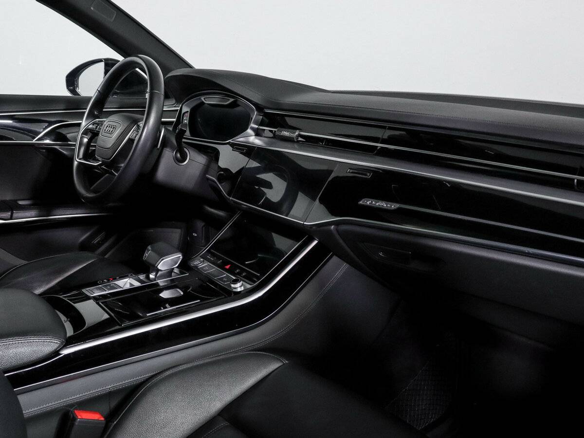 Audi A8 с пробегом — 2019 год. Фото: #8