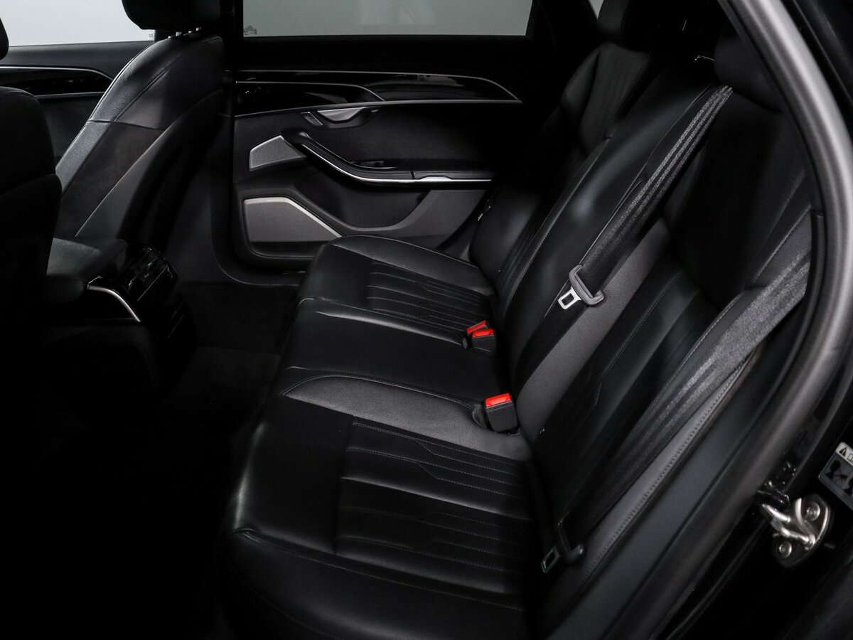 Audi A8 с пробегом — 2019 год. Фото: #9