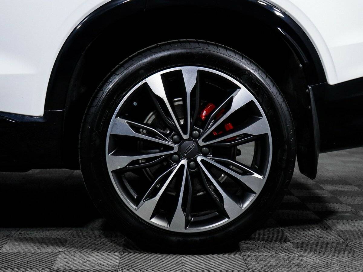 Geely Tugella с пробегом — 2024 год. Фото: #12