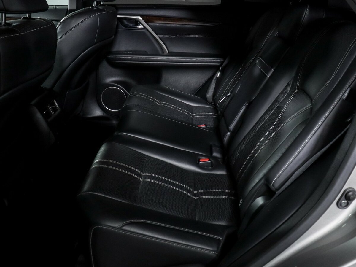 Lexus RX с пробегом — 2016 год. Фото: #6