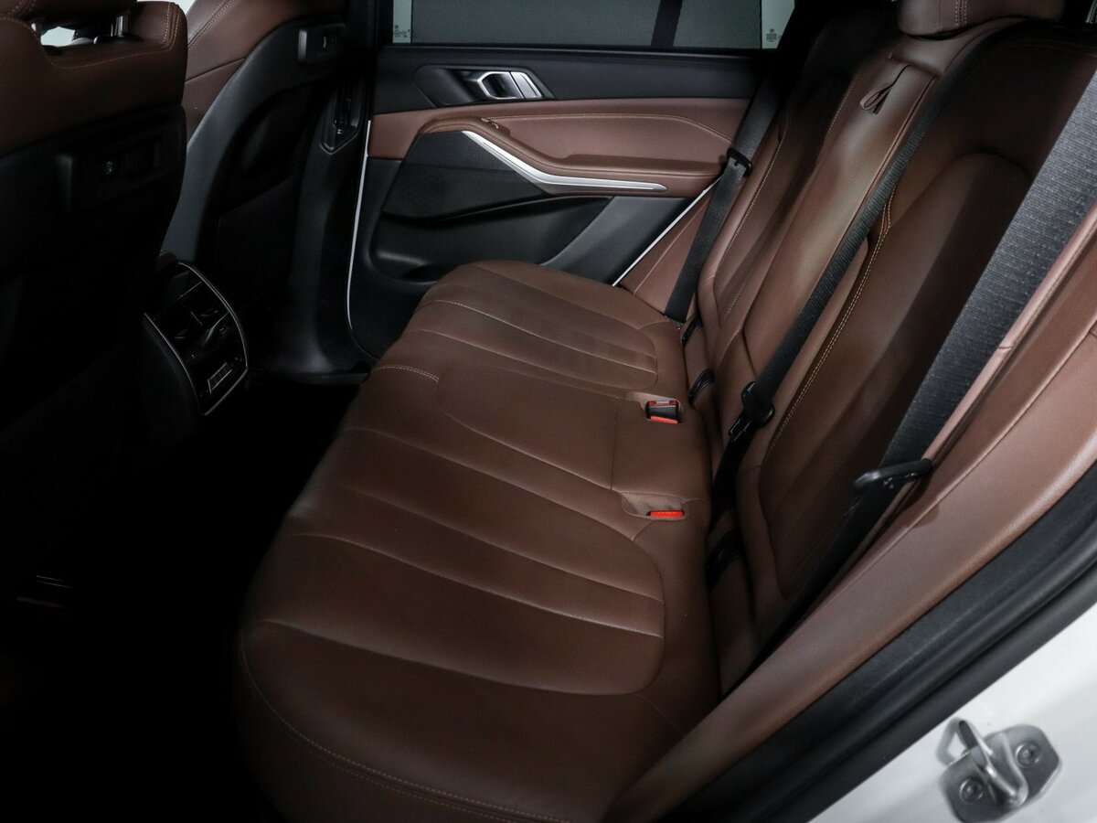BMW X5 с пробегом — 2022 год. Фото: #9