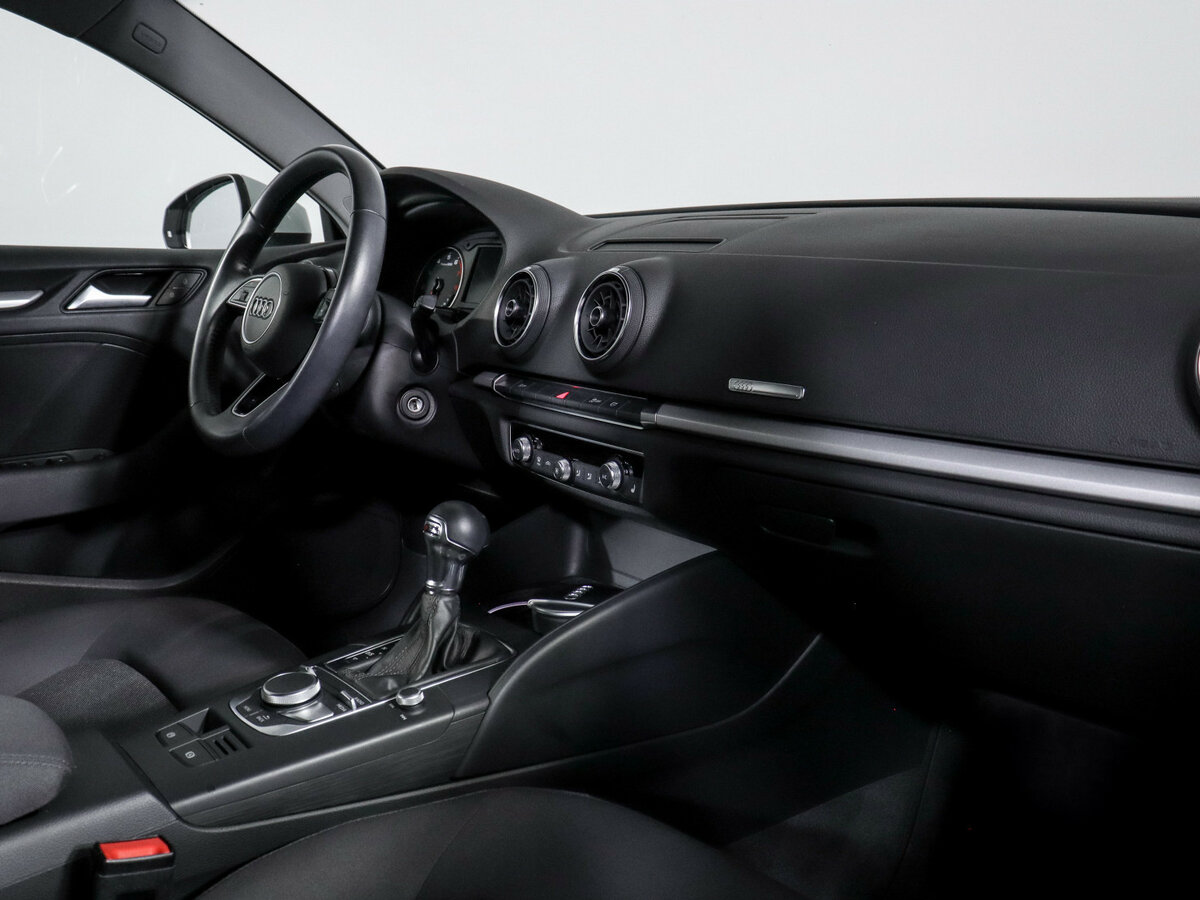 Audi A3 с пробегом — 2018 год. Фото: #6