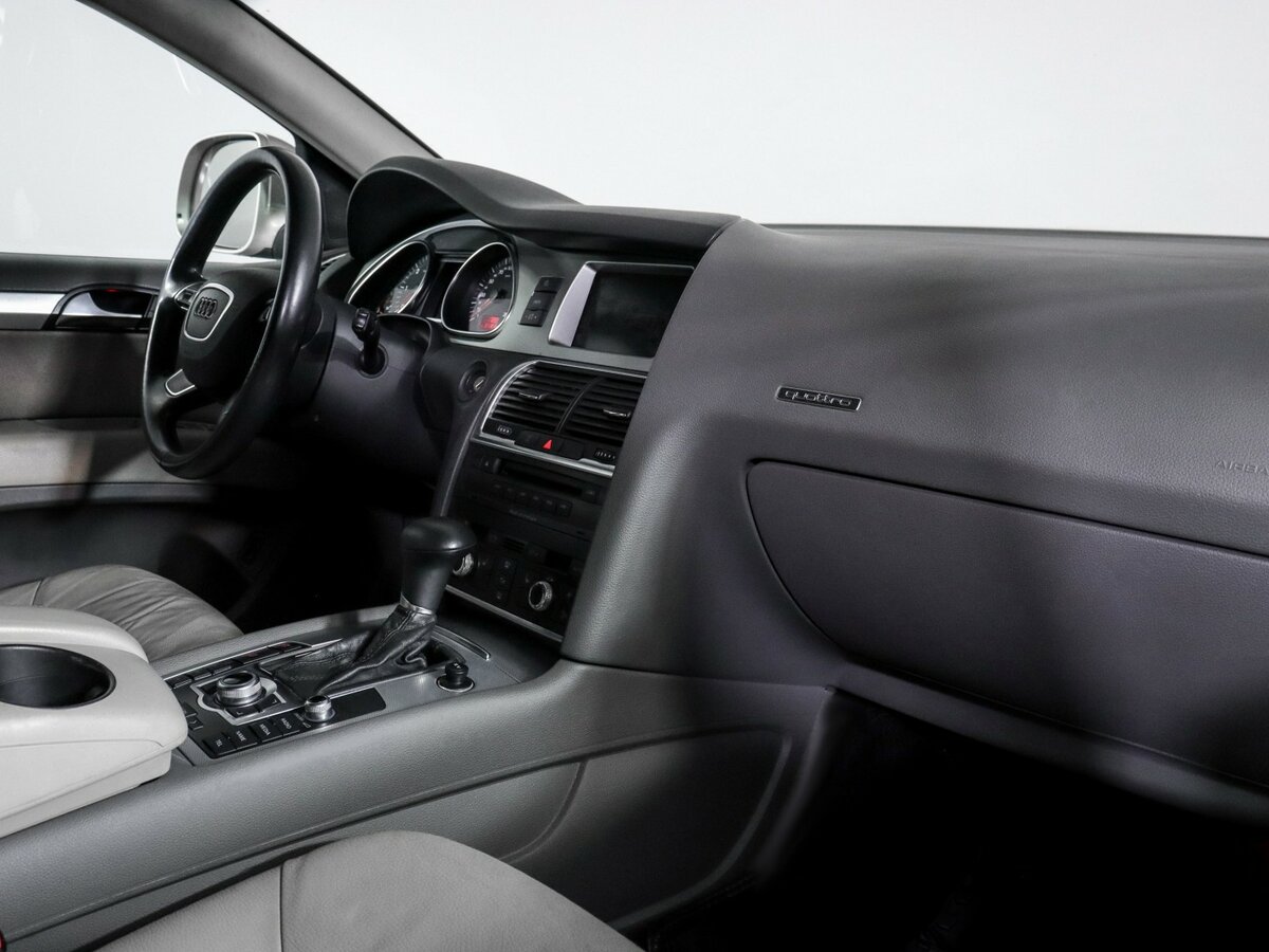 Audi Q7 с пробегом — 2006 год. Фото: #8