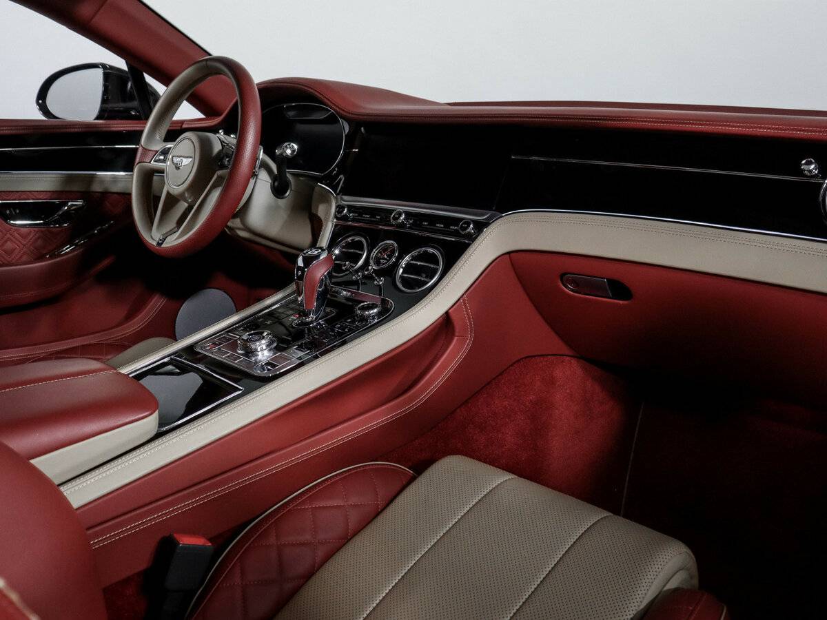 Bentley Continental GT с пробегом — 2019 год. Фото: #6