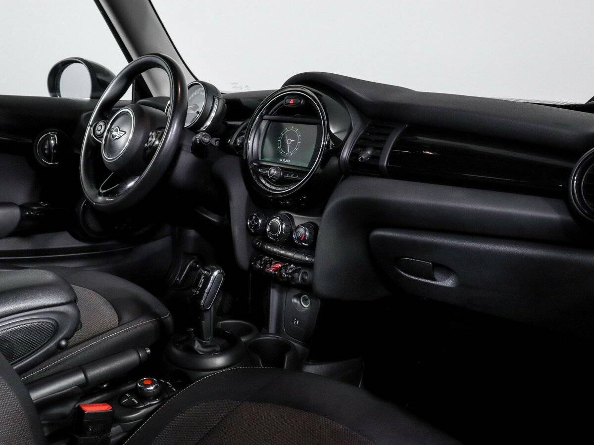 Mini Hatch с пробегом — 2018 год. Фото: #6