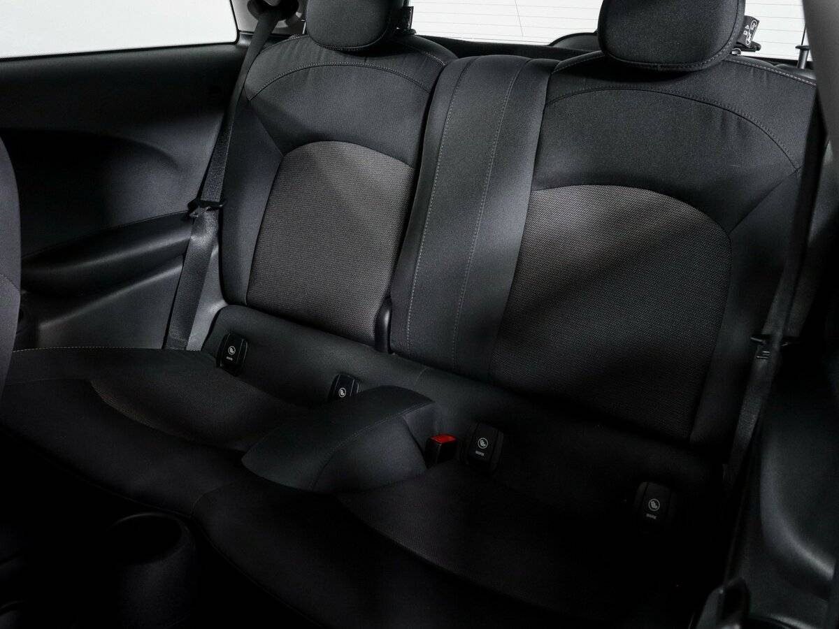 Mini Hatch с пробегом — 2018 год. Фото: #7