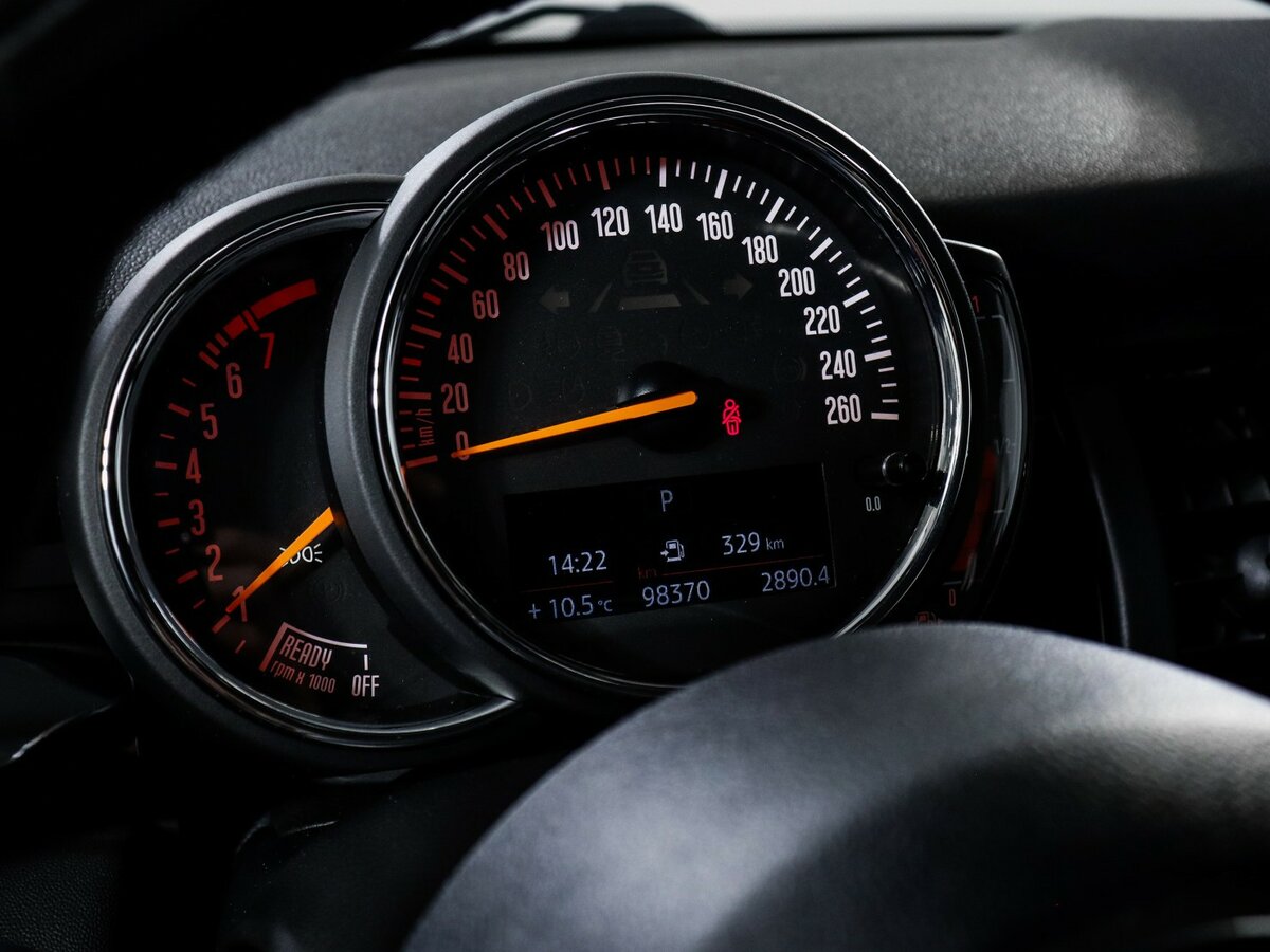 Mini Hatch с пробегом — 2018 год. Фото: #8