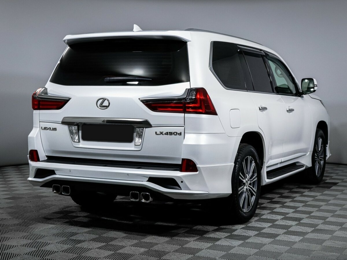 Lexus LX с пробегом — 2015 год. Фото: #4