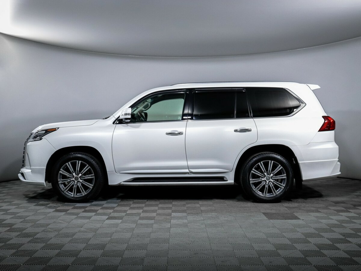Lexus LX с пробегом — 2015 год. Фото: #7