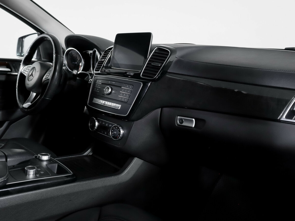 Mercedes-Benz GLE Coupe с пробегом — 2018 год. Фото: #8