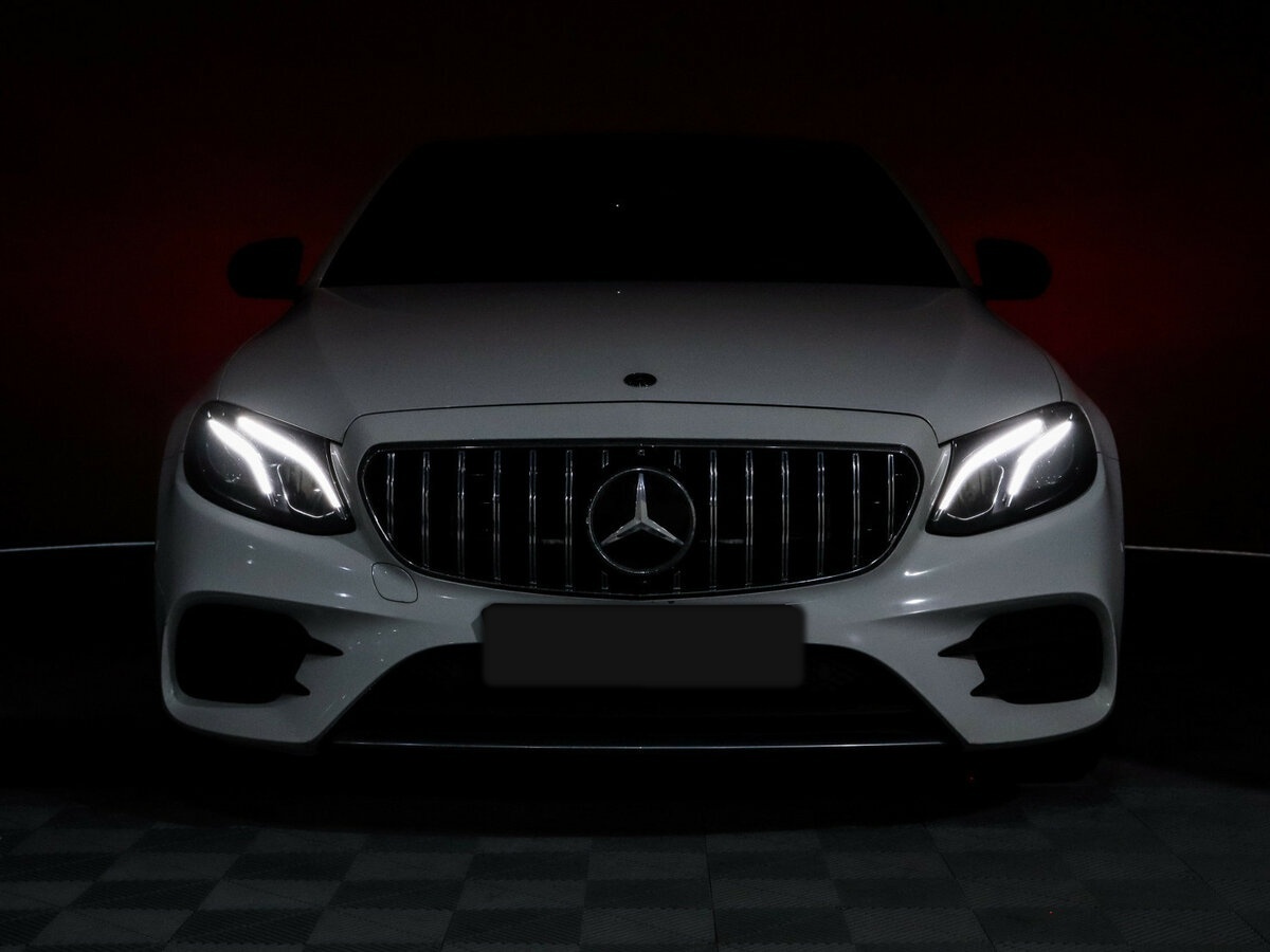 Mercedes-Benz E-Класс с пробегом — 2019 год. Фото: #17