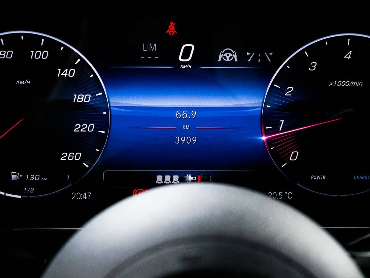 Mercedes-Benz GLC Coupe с пробегом — 2024 год. Фото: #8