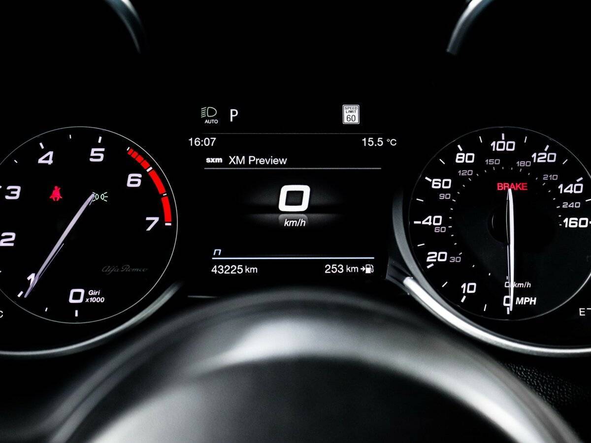 Alfa Romeo Giulia с пробегом — 2021 год. Фото: #8