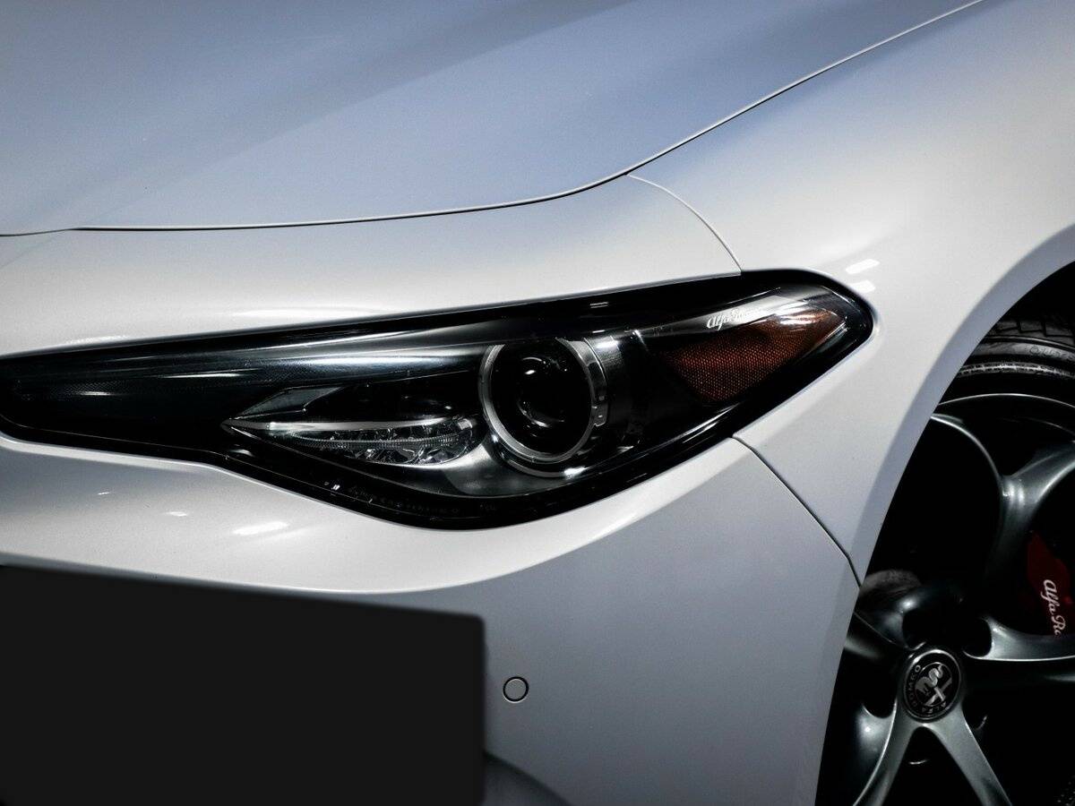 Alfa Romeo Giulia с пробегом — 2021 год. Фото: #12