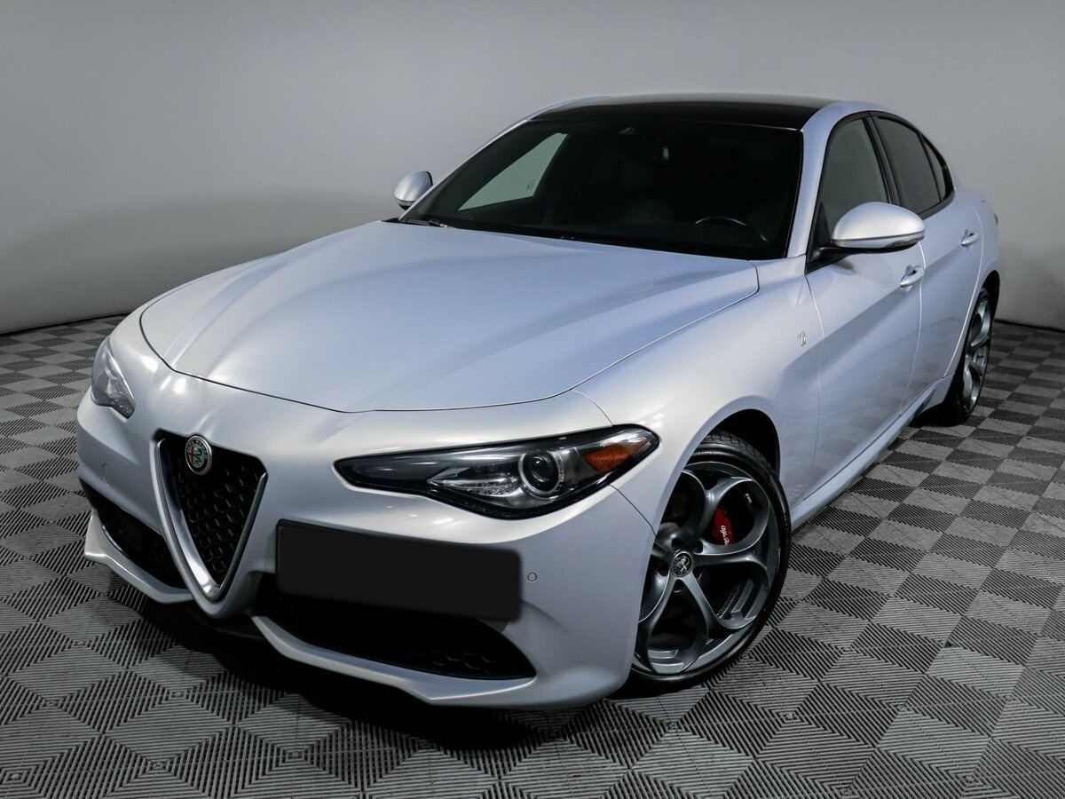 Alfa Romeo Giulia с пробегом — 2021 год. Фото: #13