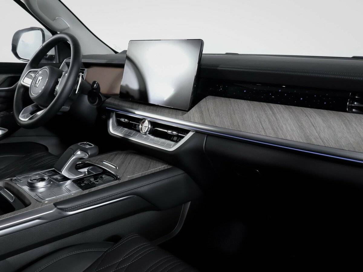 Tank 500 с пробегом — 2023 год. Фото: #6