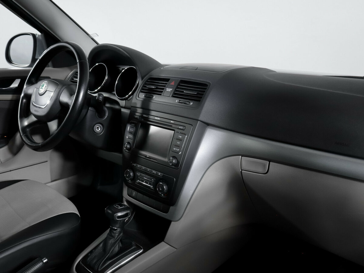 Skoda Yeti с пробегом — 2011 год. Фото: #6