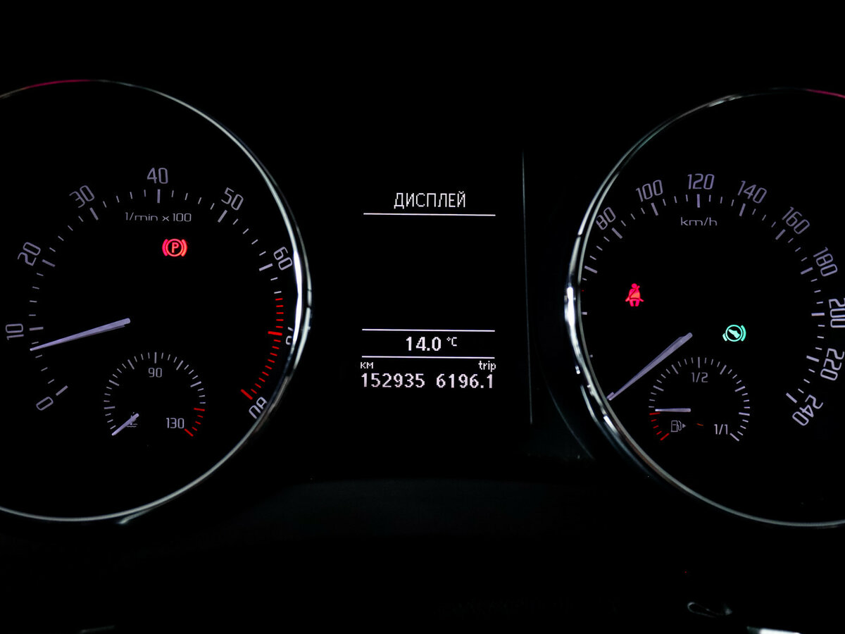 Skoda Yeti с пробегом — 2011 год. Фото: #8