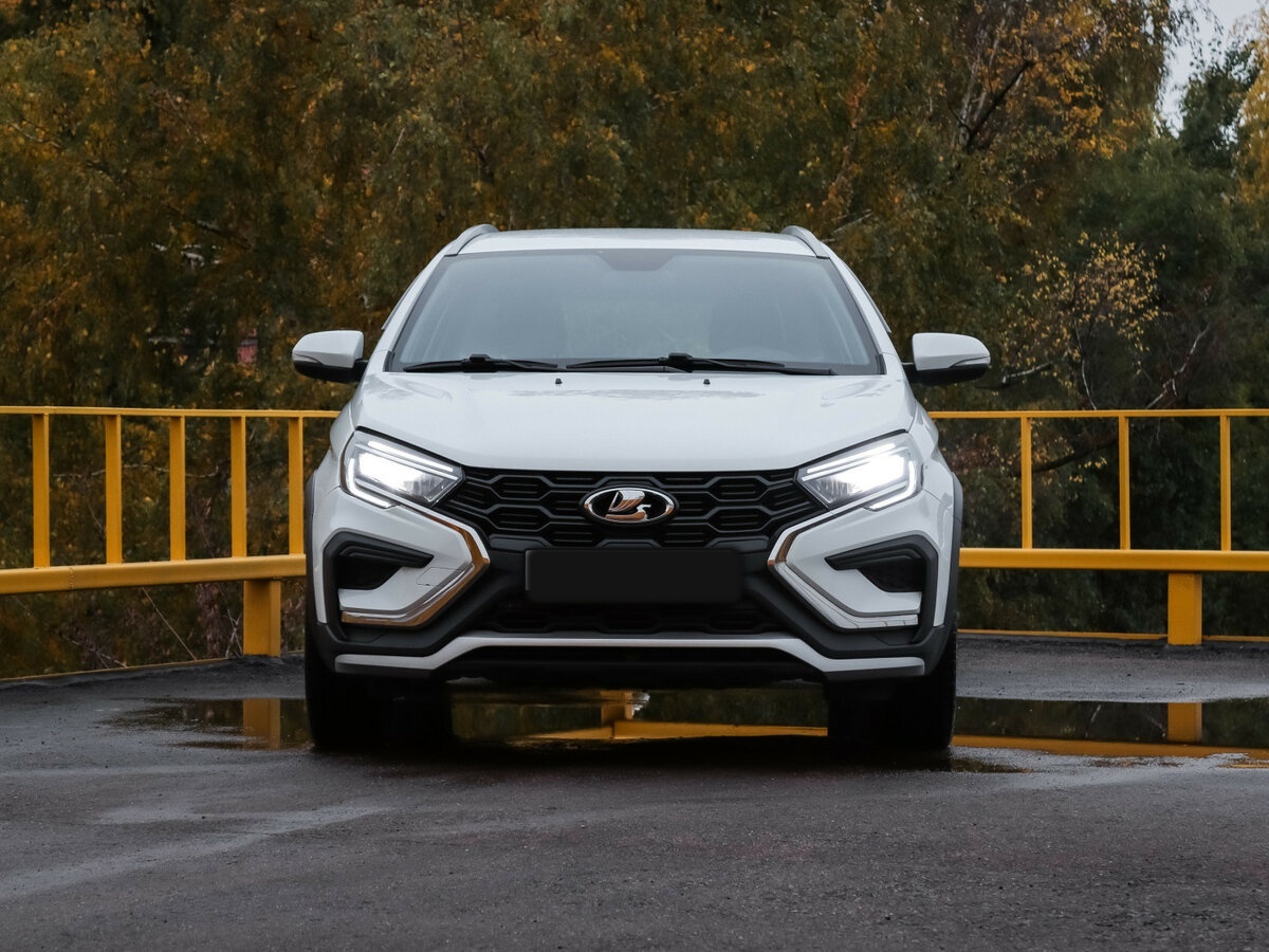 Lada (ВАЗ) Vesta с пробегом — 2024 год. Фото: #1