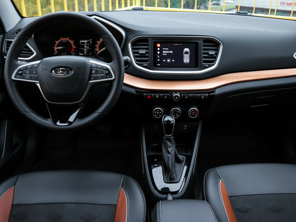 Lada (ВАЗ) Vesta с пробегом — 2024 год. Фото: #9