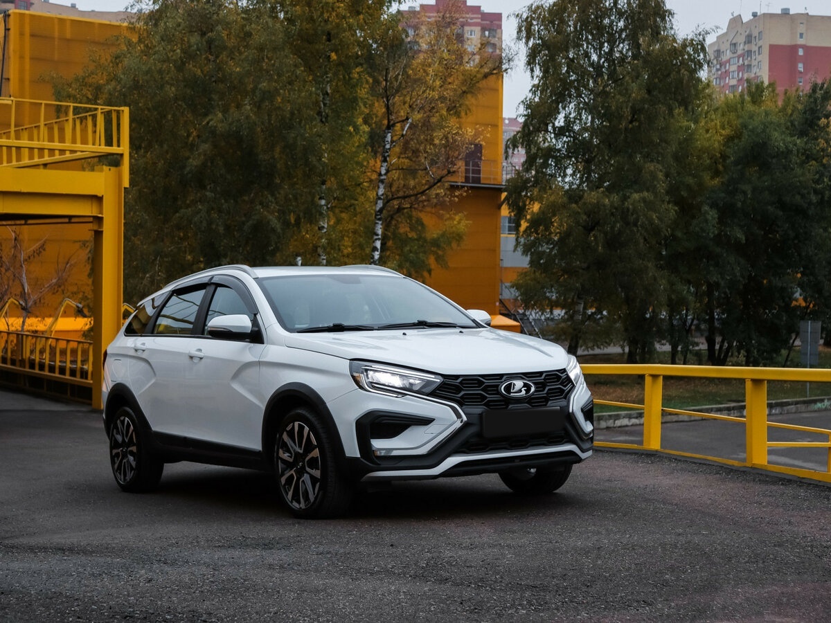Lada (ВАЗ) Vesta с пробегом — 2024 год. Фото: #13