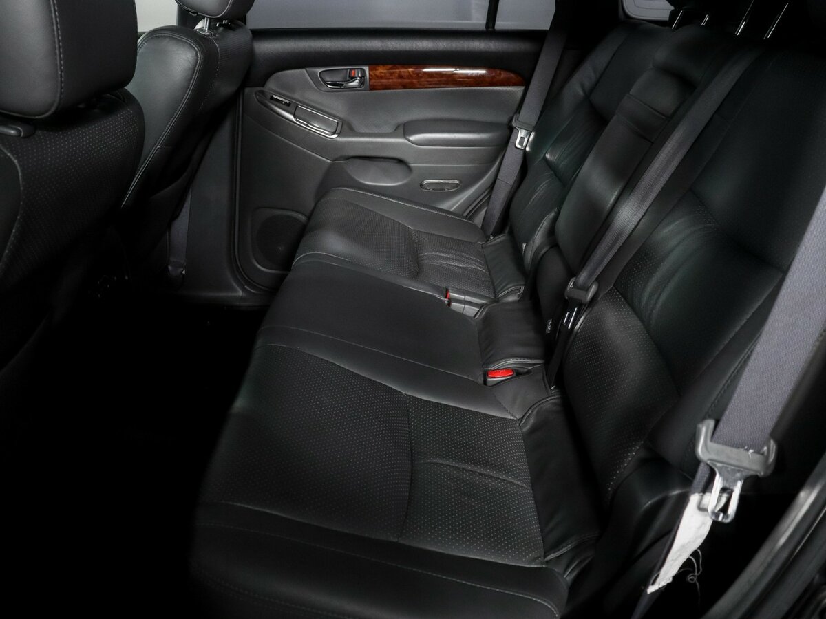 Toyota Land Cruiser Prado с пробегом — 2006 год. Фото: #6