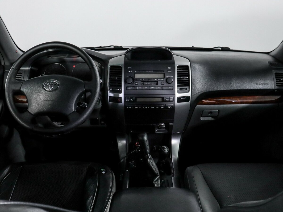 Toyota Land Cruiser Prado с пробегом — 2006 год. Фото: #9