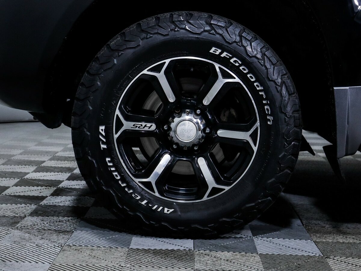 Toyota Land Cruiser Prado с пробегом — 2006 год. Фото: #11