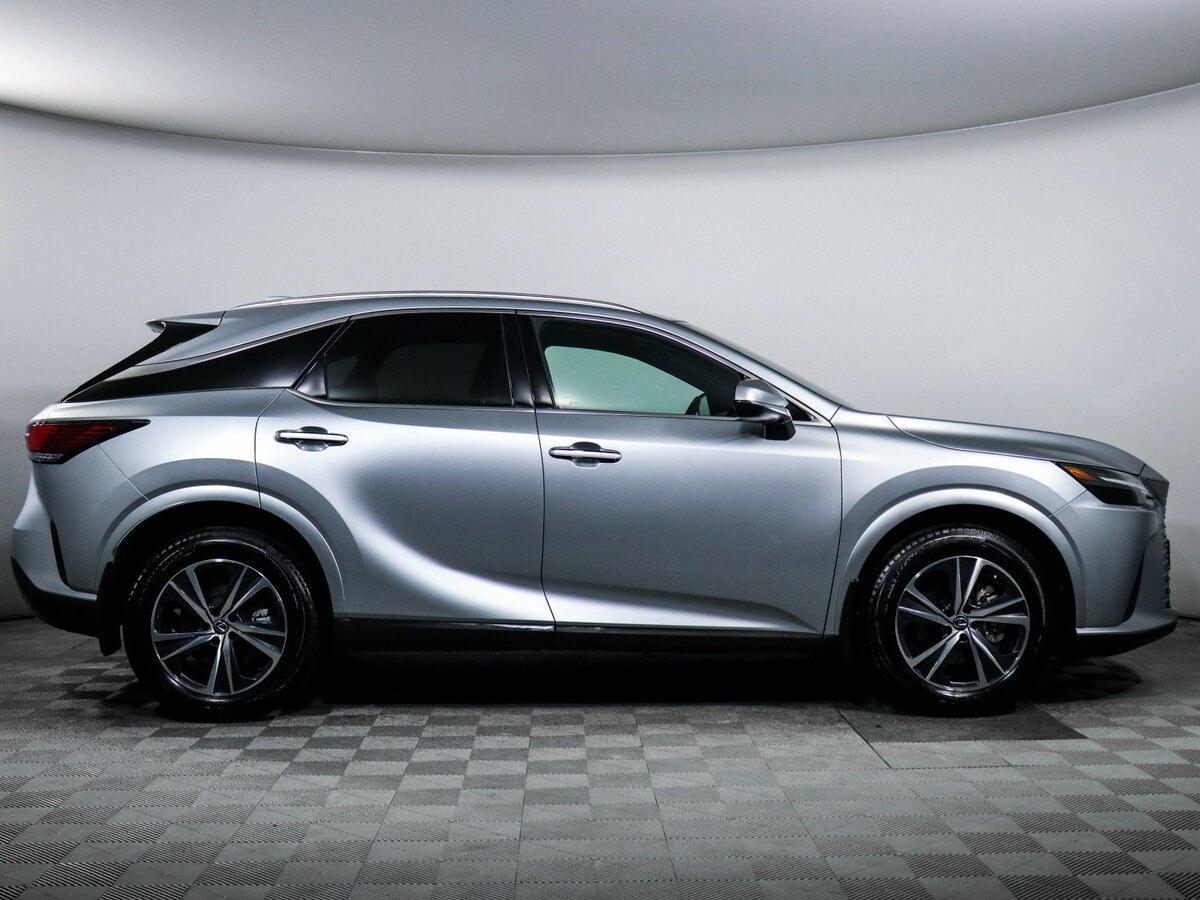 Lexus RX с пробегом — 2023 год. Фото: #3