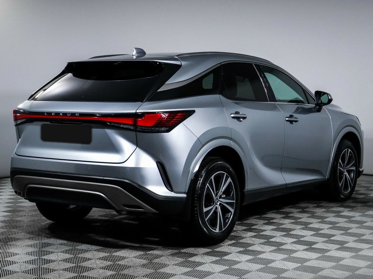 Lexus RX с пробегом — 2023 год. Фото: #4