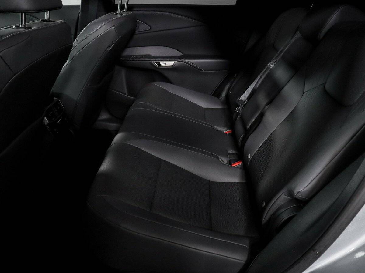 Lexus RX с пробегом — 2023 год. Фото: #9