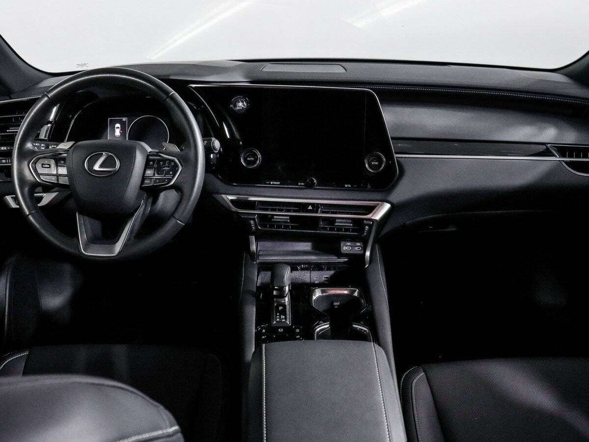 Lexus RX с пробегом — 2023 год. Фото: #11