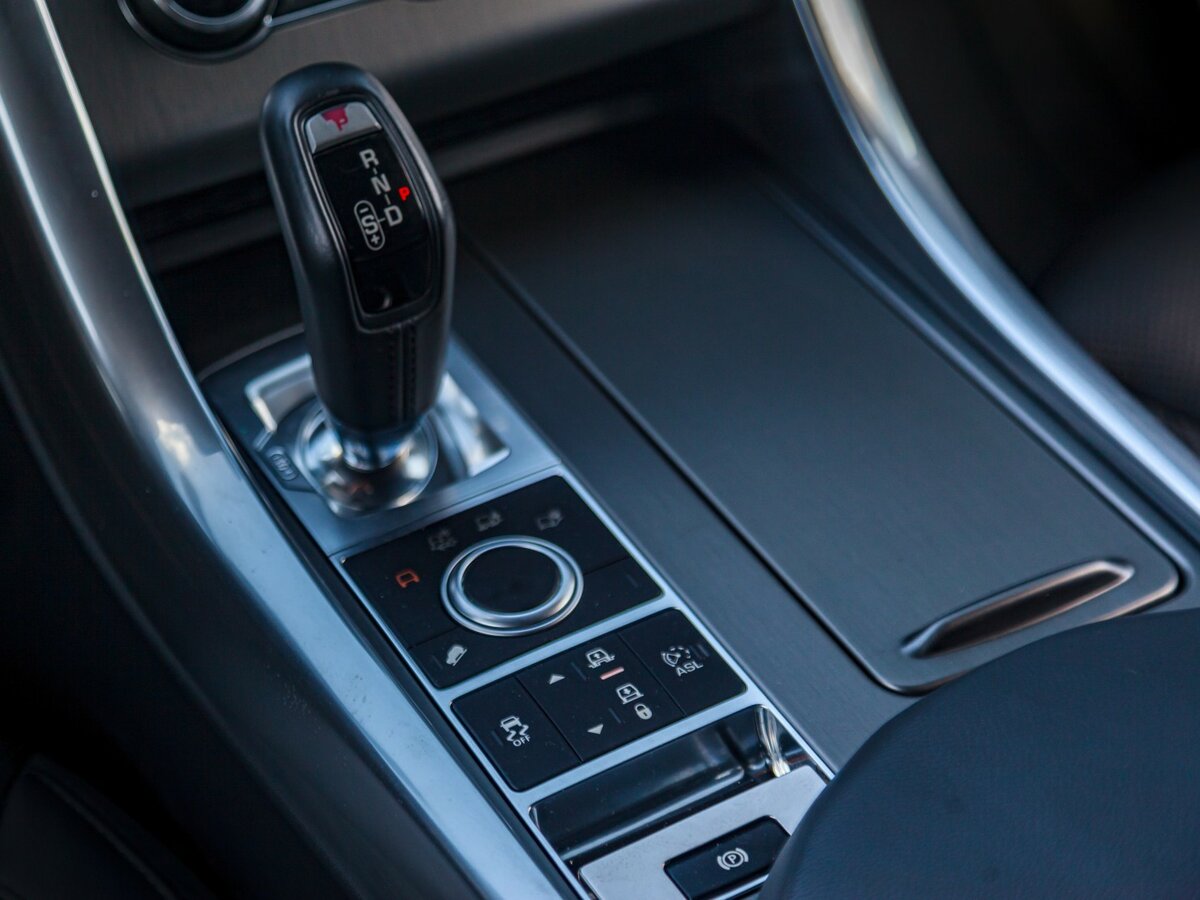 Land Rover Range Rover Sport с пробегом — 2013 год. Фото: #17