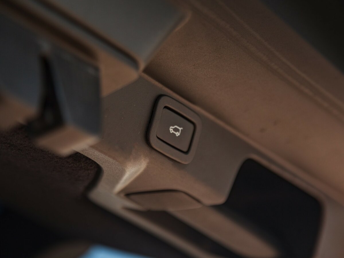 Land Rover Range Rover Sport с пробегом — 2013 год. Фото: #21