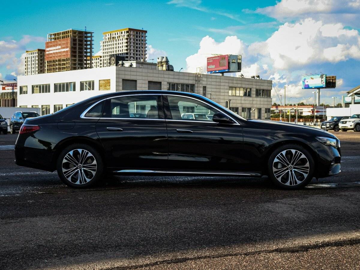 Mercedes-Benz E-Класс с пробегом — 2024 год. Фото: #3