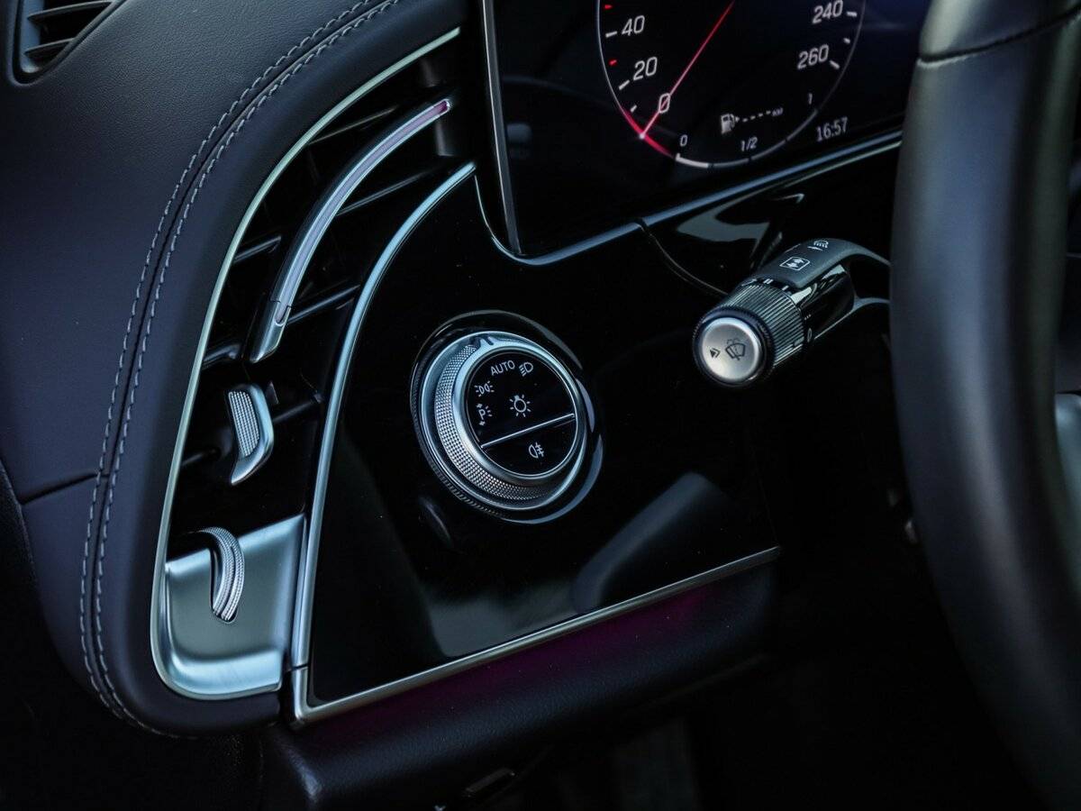 Mercedes-Benz E-Класс с пробегом — 2024 год. Фото: #18